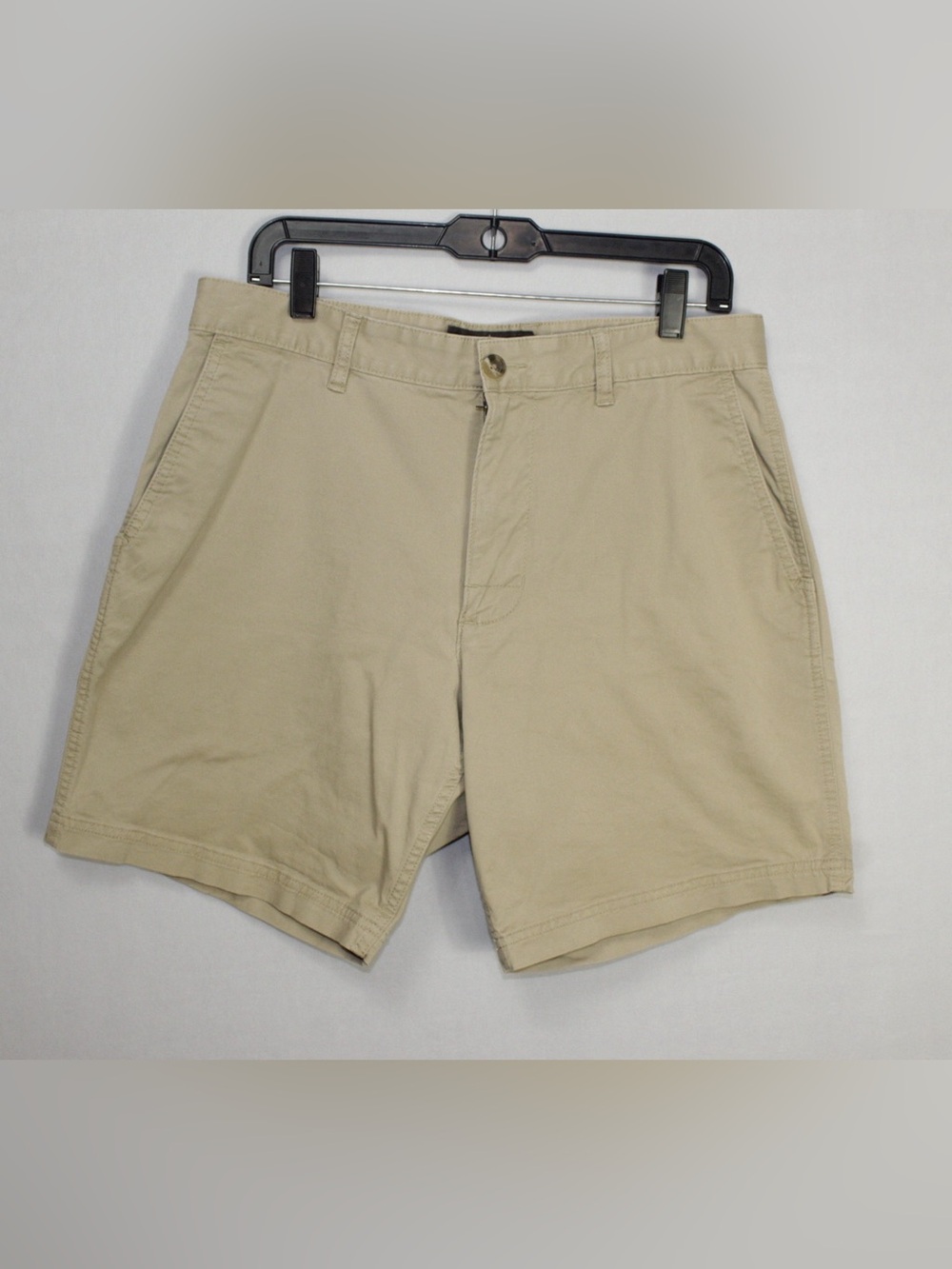 Mountain Khakis Men's Khaki Chino Shorts Size 32